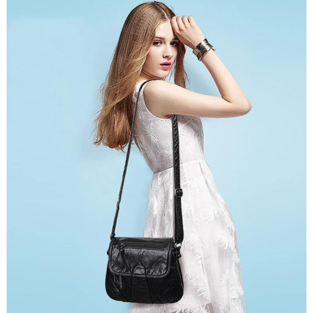 Bolsa Feminina em Couro Legítimo - Mahira