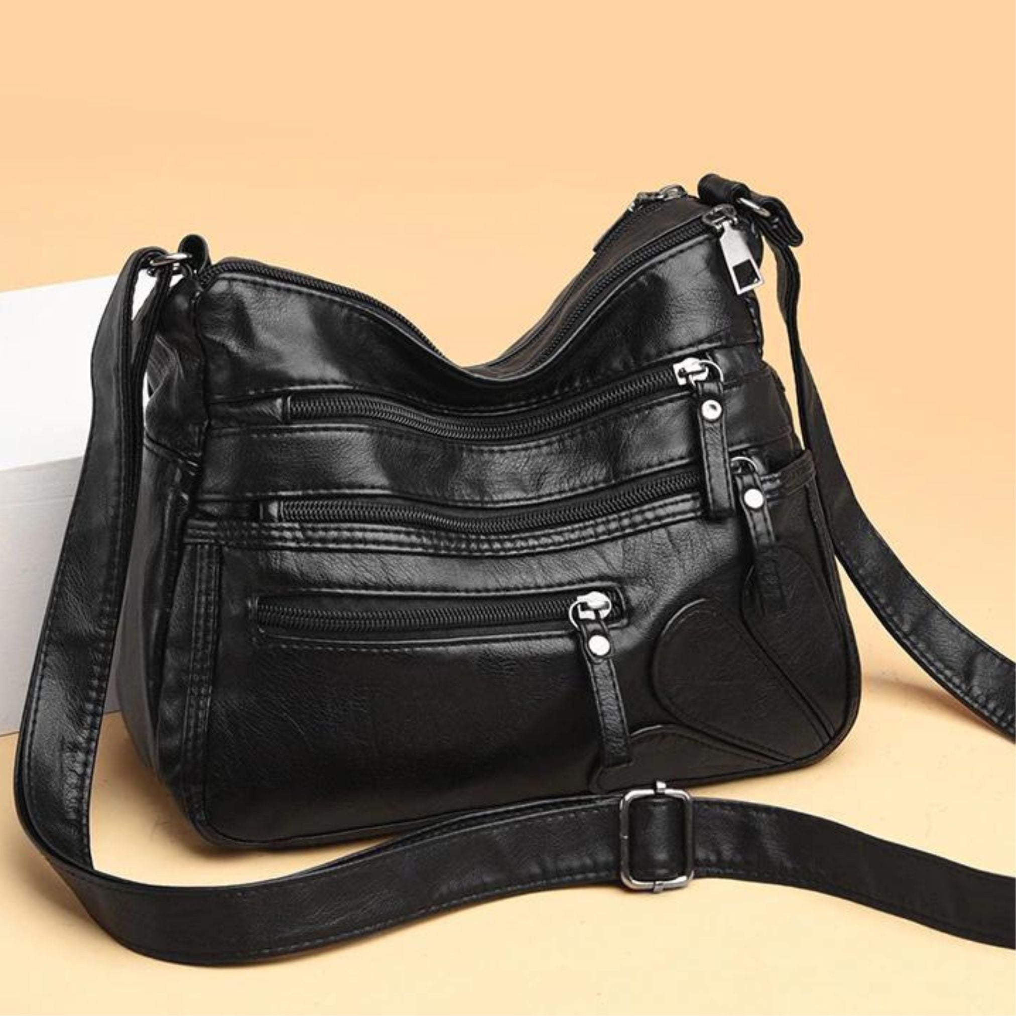 Bolsa Transversal Feminina em Couro Genuino - Stephan