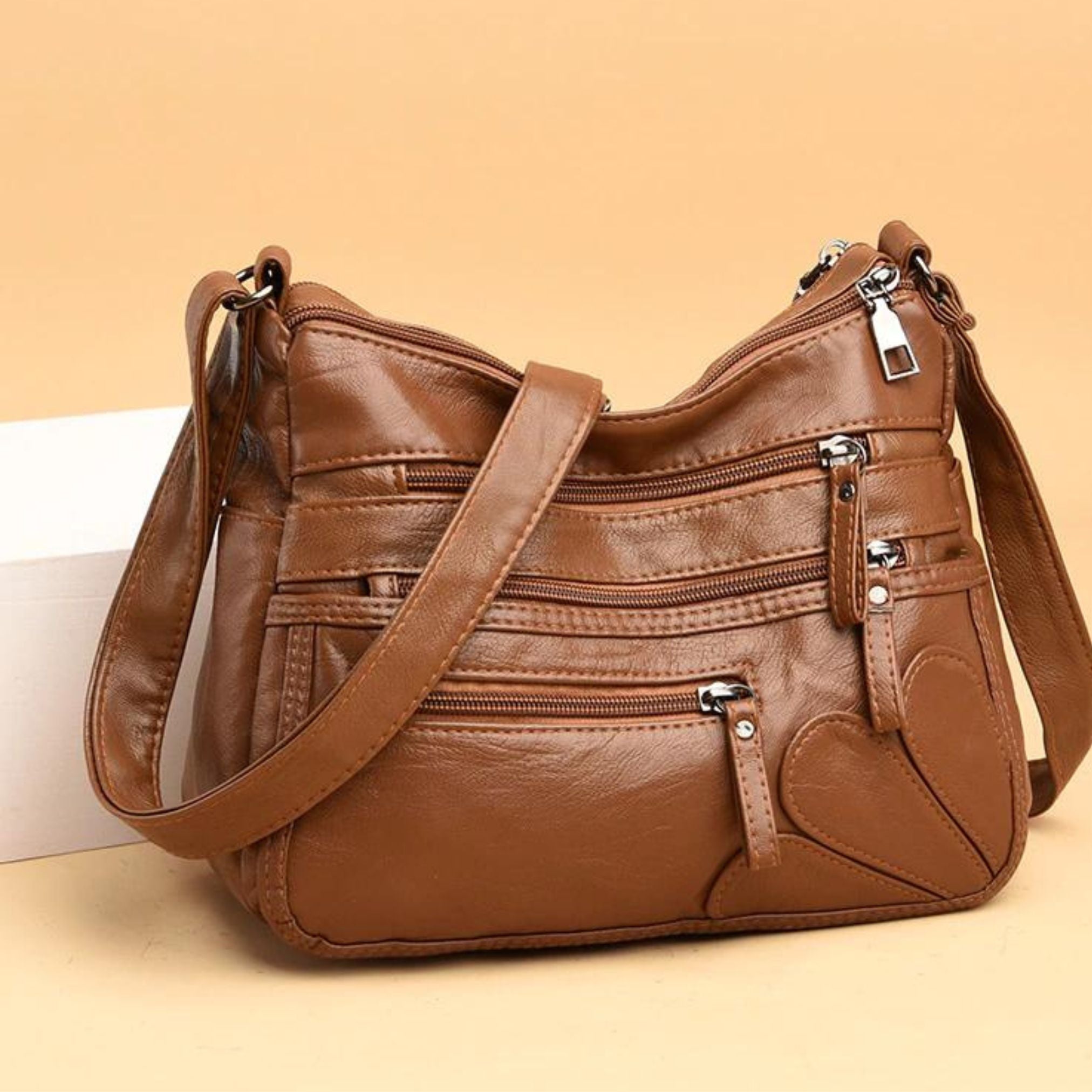 Bolsa Transversal Feminina em Couro Genuino - Stephan