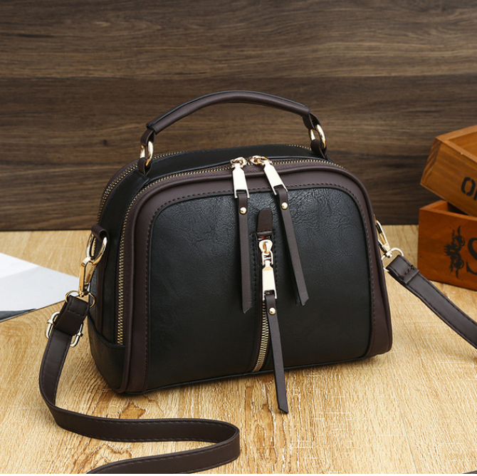 Bolsa Feminina em Couro Genuino - Layde