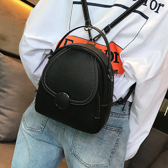 Mochila Feminina em Couro Genuino - Felyciia
