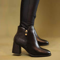 Bota de Couro Feminina Cano Curto + Meia-calça térmica - Moderi