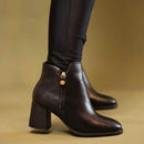Bota de Couro Feminina Cano Curto + Meia-calça térmica - Moderi