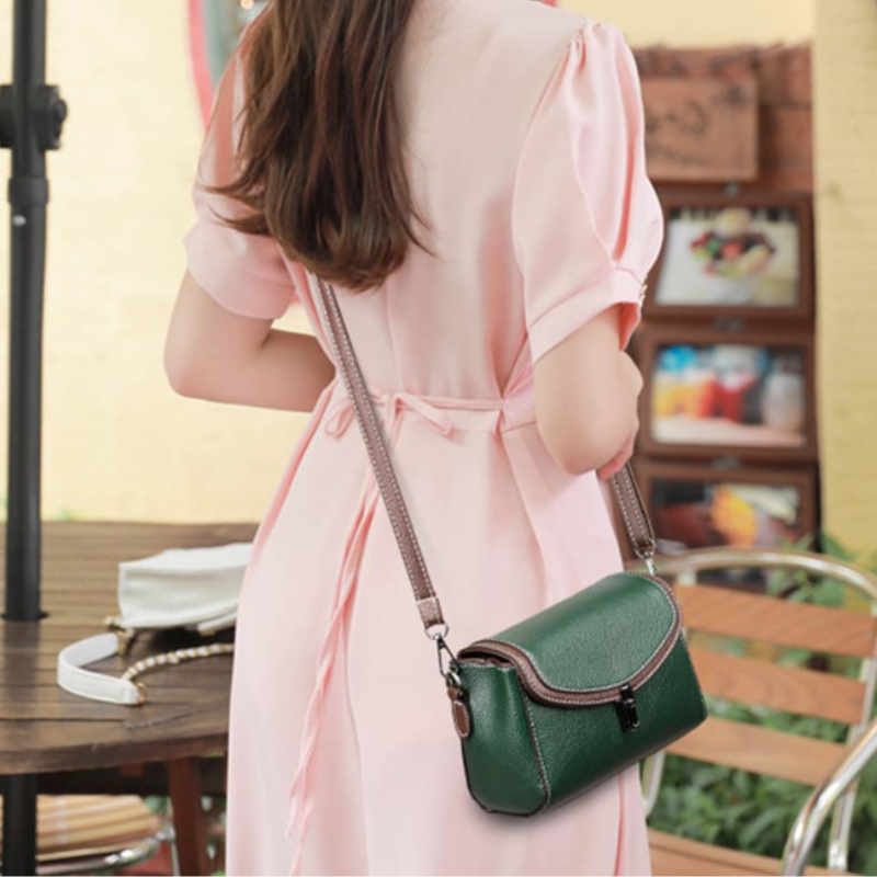 Bolsa Feminina em Couro Genuino - Genny