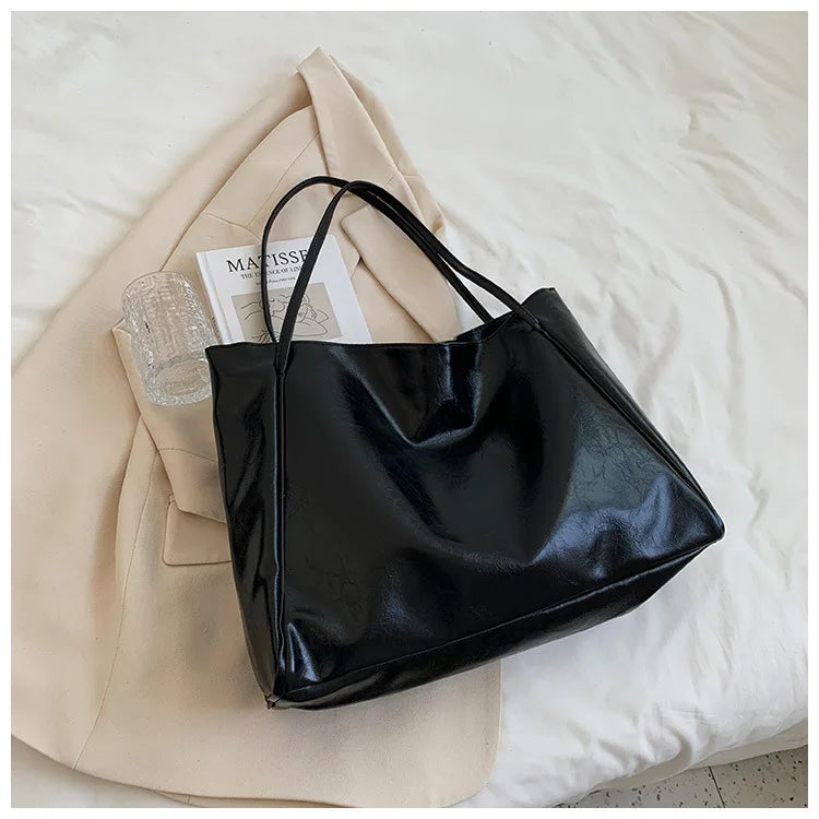 Bolsa Feminina em Couro Genuino - Levy