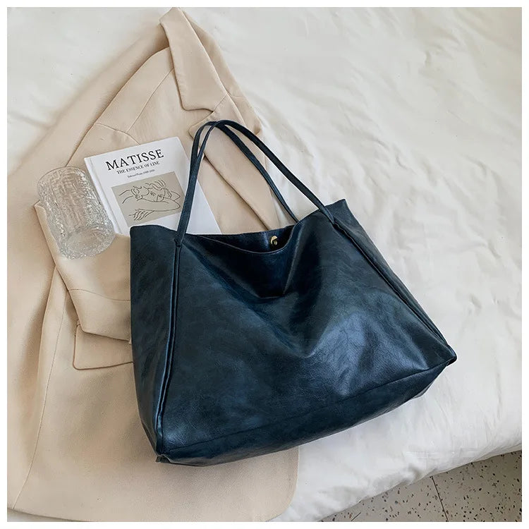 Bolsa Feminina em Couro Genuino - Levy