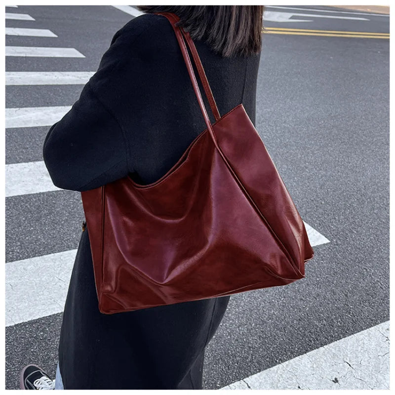 Bolsa Feminina em Couro Genuino - Levy