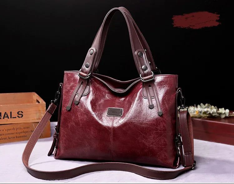Bolsa Feminina em Couro Genuíno - Gabrielli