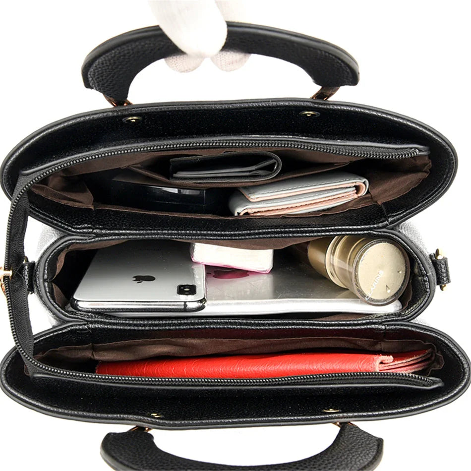Bolsa Feminina em Couro Genuino - Elegance