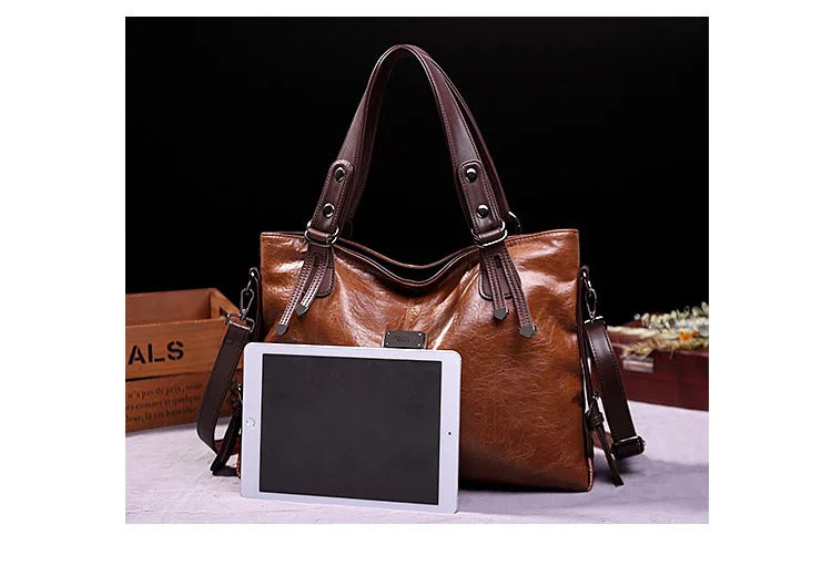 Bolsa Feminina em Couro Genuíno - Gabrielli