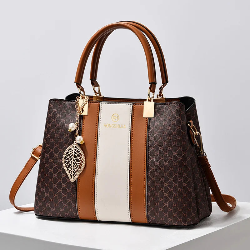 Bolsa Feminina em Couro Genuino - DHave