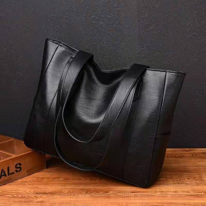 Bolsa Feminina em Couro Genuino - Luize