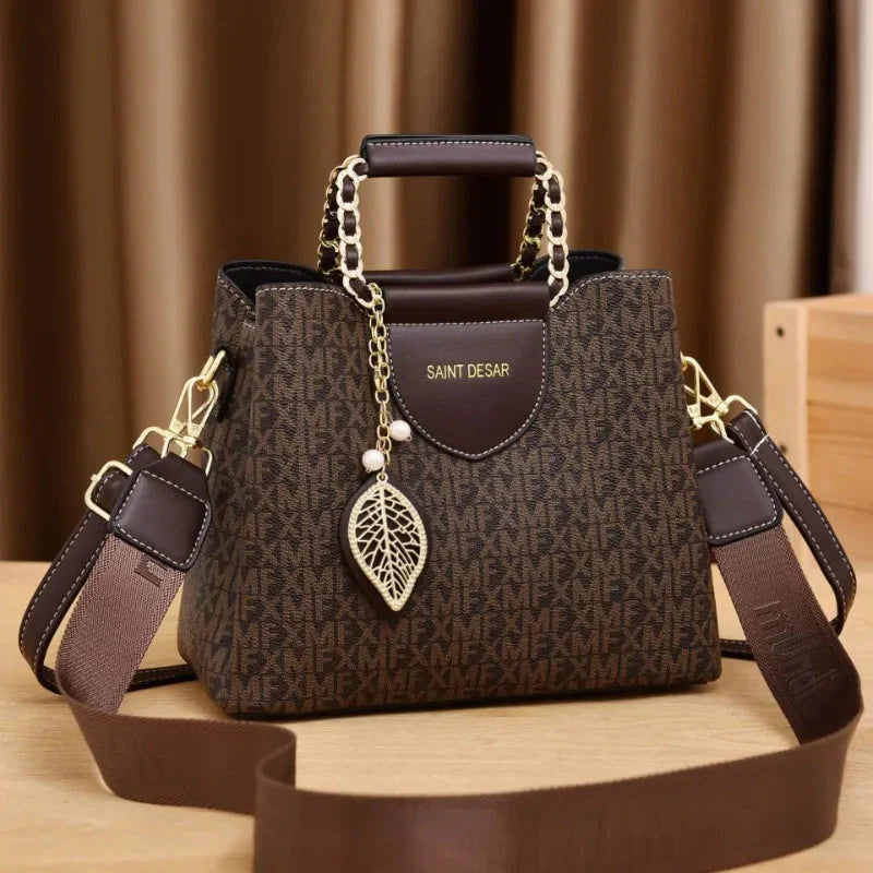 Bolsa Feminina em Couro Genuino - Saint