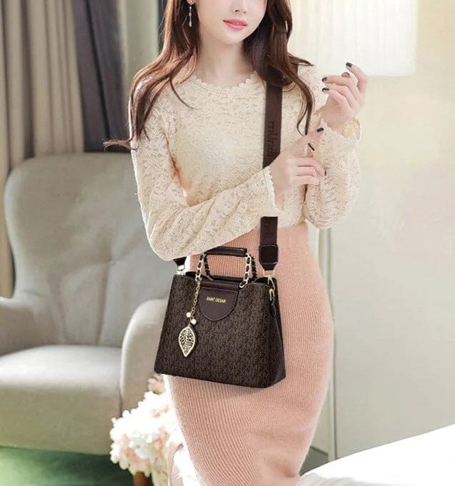 Bolsa Feminina em Couro Genuino - Saint