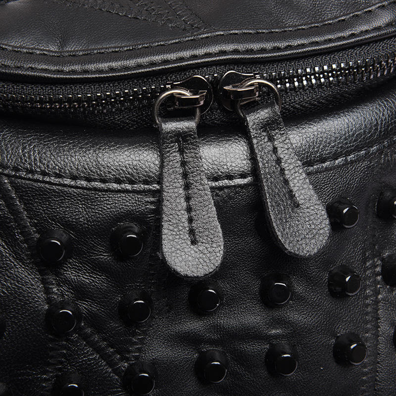 Bolsa Feminina Preta Transversal Spikes