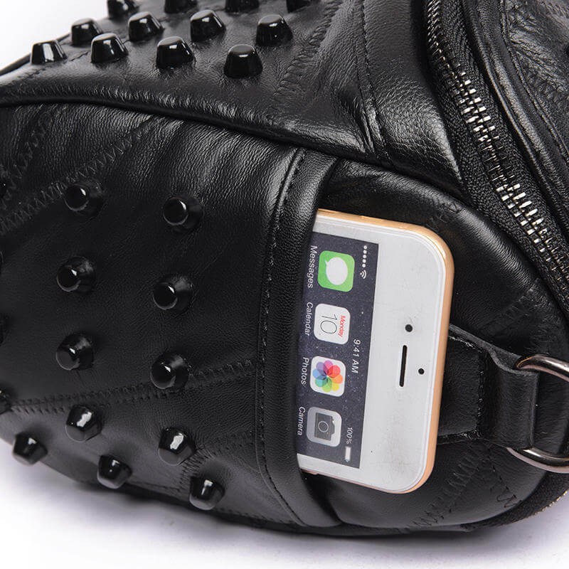 Bolsa Feminina Preta Transversal Spikes