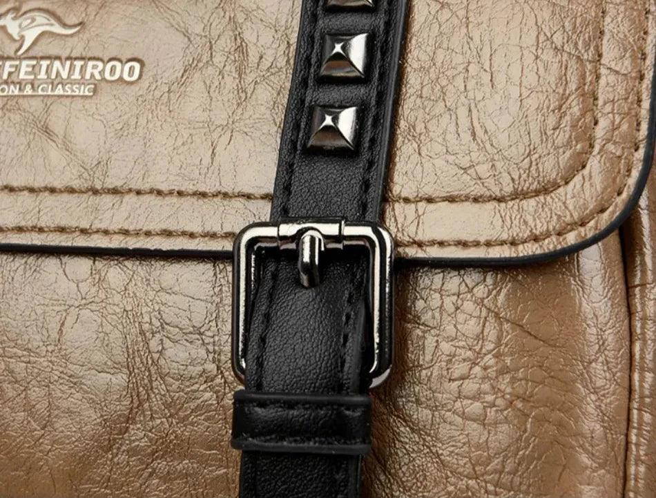 Bolsa Feminina em Couro Legítimo - Diva